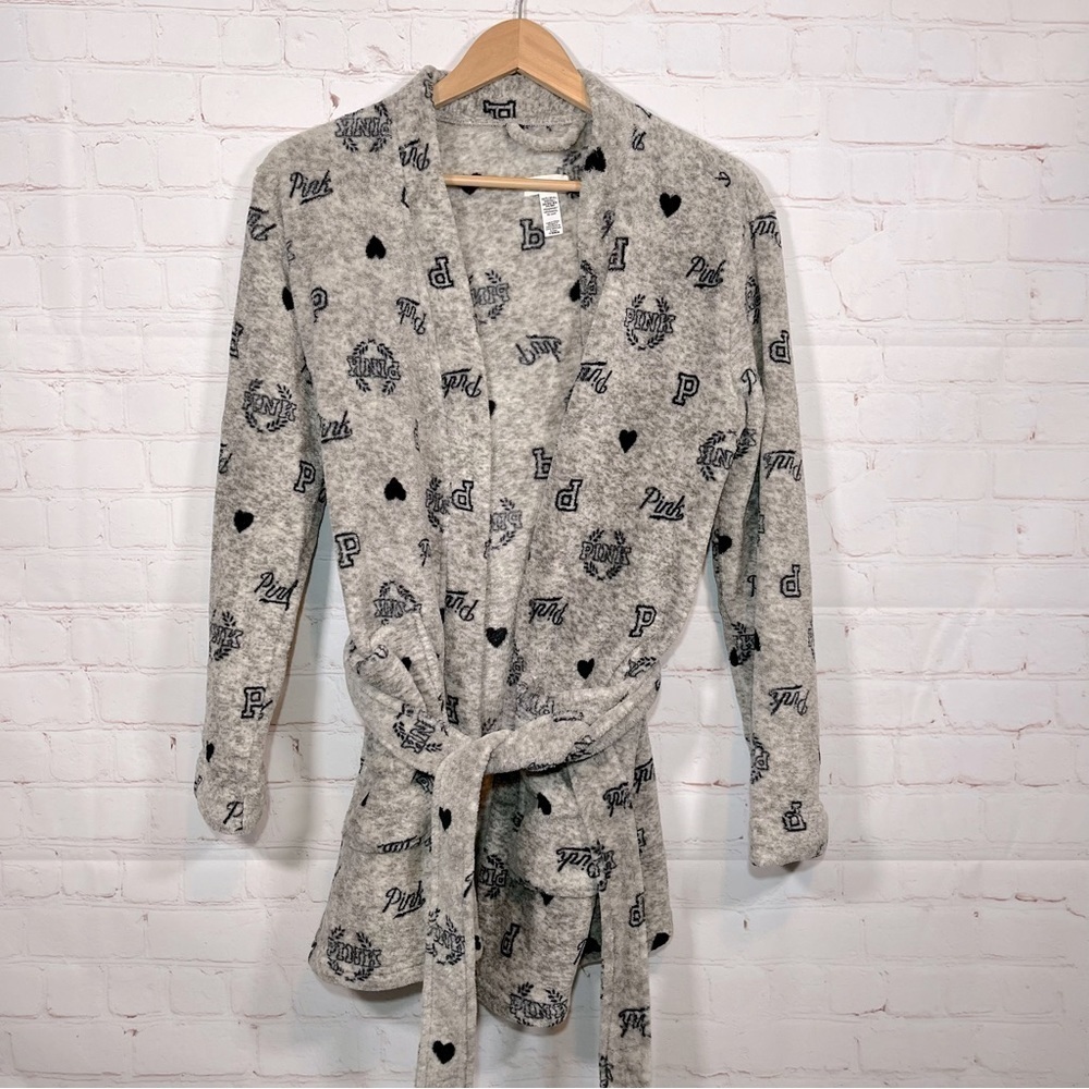 PINK Victoria’s Secret Robe Sleepwear Womens XS Gray Belted All Over Print